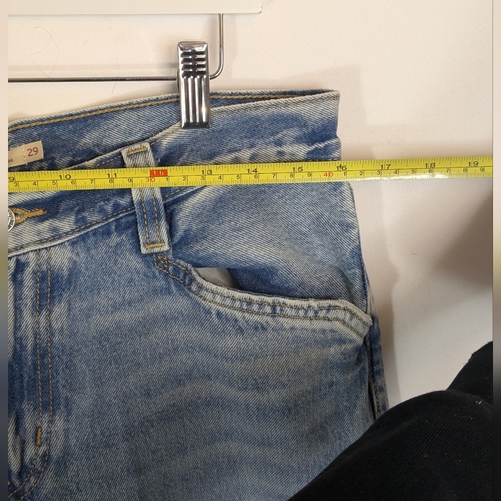 Levi's sz 29 94' Baggy Wide Leg ripped light wash jeans - 29x31 - Picture 3 of 8